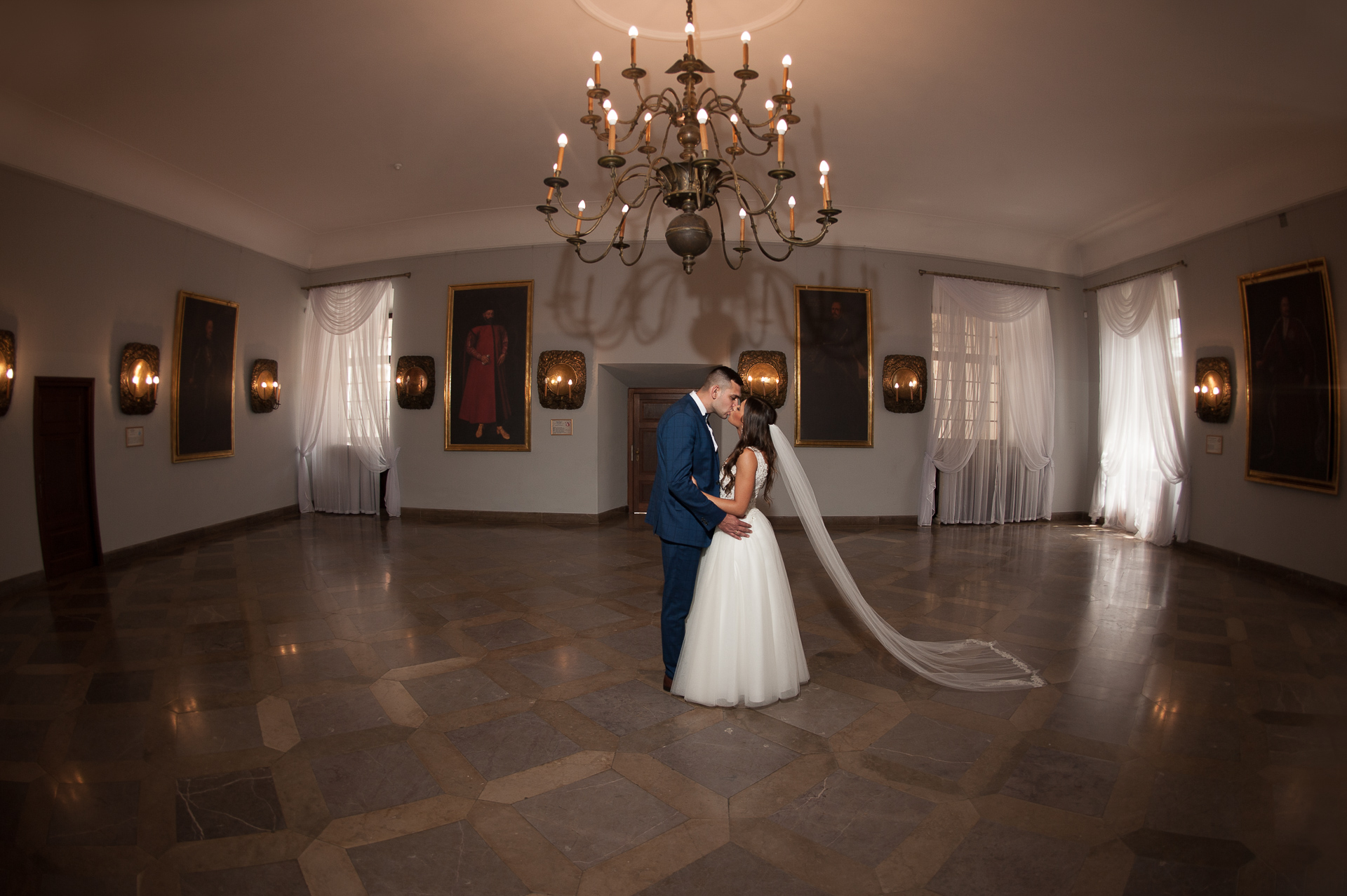 Pałac Baranów Sandomierski — plener ślubny – fotograf Częstochowa